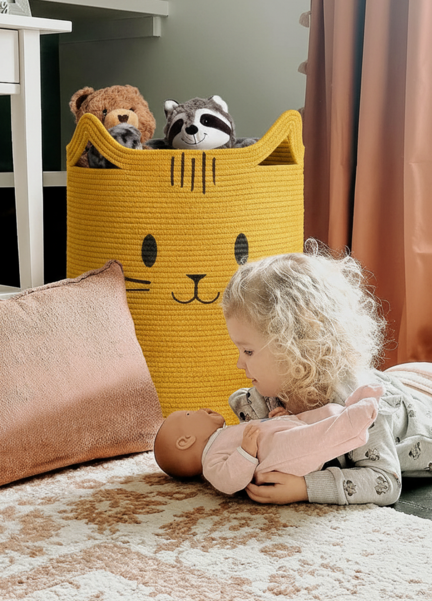 Sevimli Kedi Desenli Çocuk Odası Sepeti