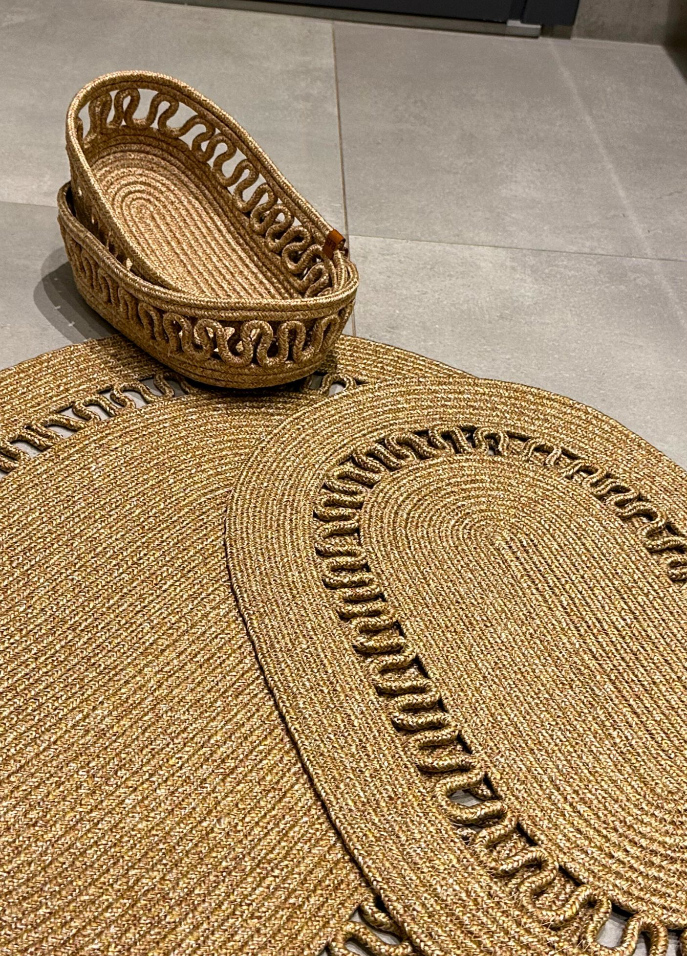 4-Piece Bohemian Bathroom Mat Set with Basket