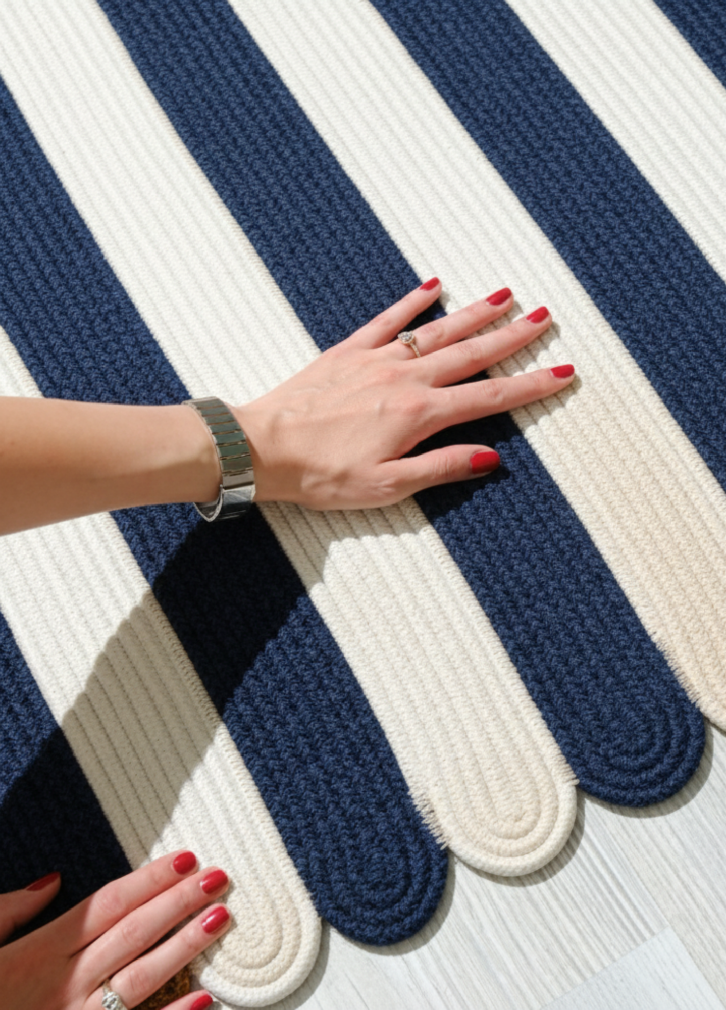 Serenova Jüt El Dokuması Kilim Halı