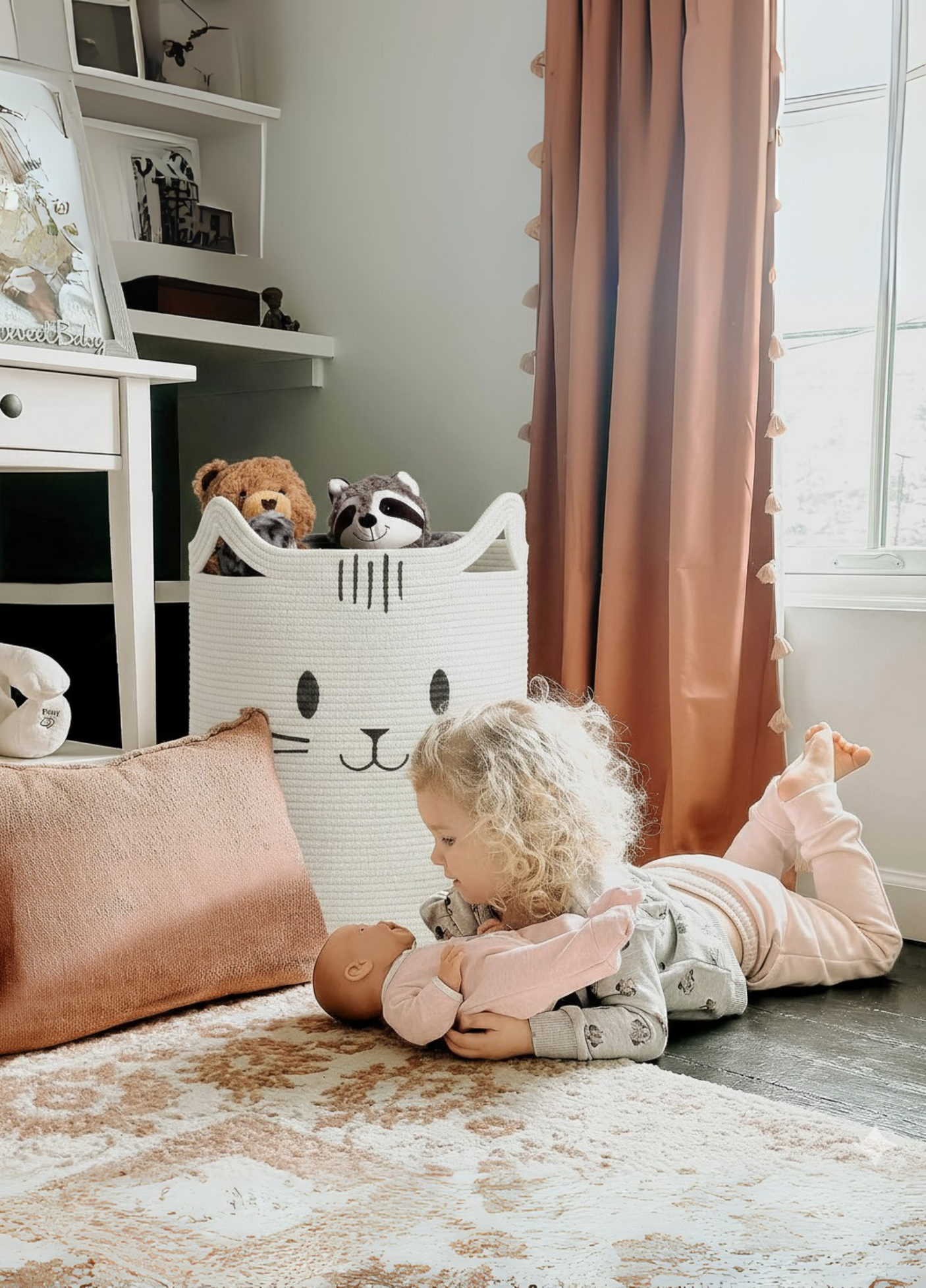 Sevimli Kedi Desenli Çocuk Odası Sepeti