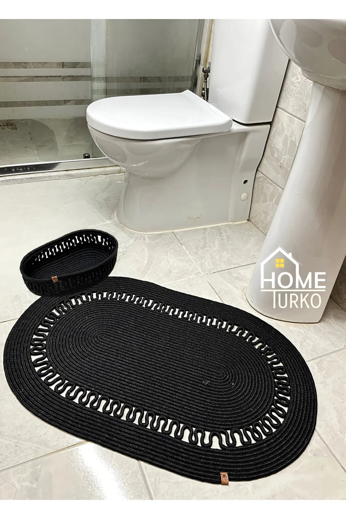 Bath Mat with Basket