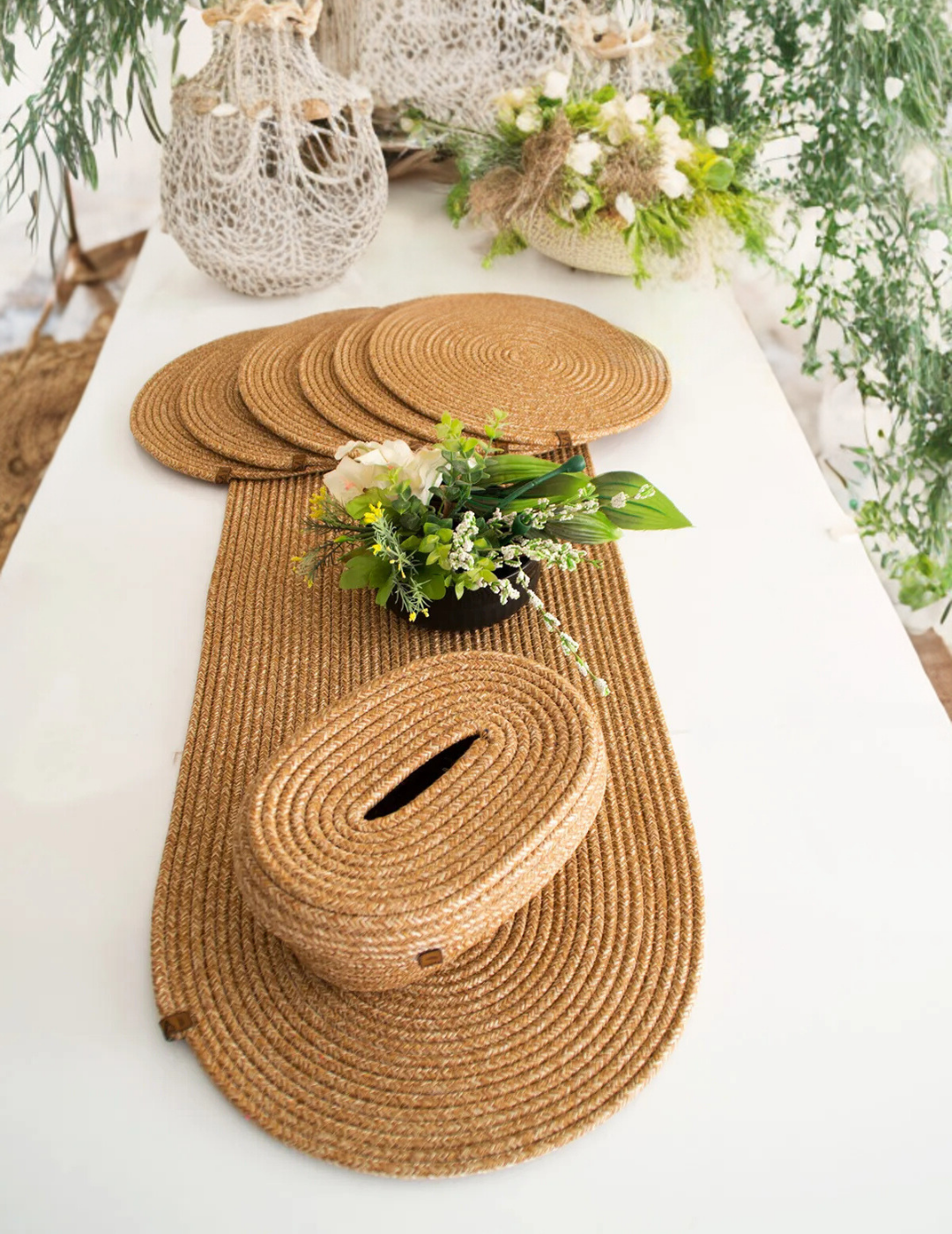 Presentation Set, Napkin Holder and Dispenser Runner