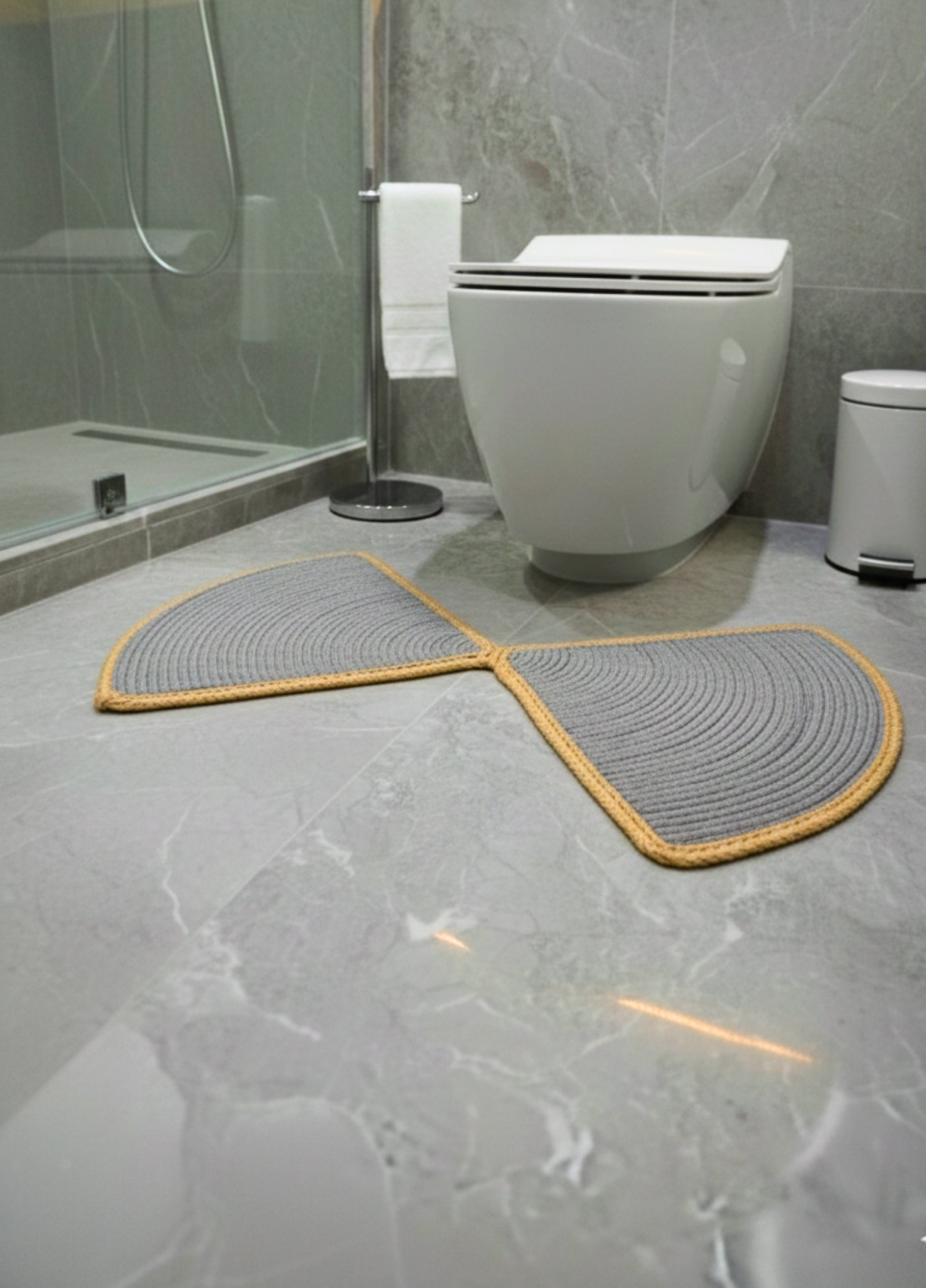 NatureLuxe Jute Toilet Seat Mat