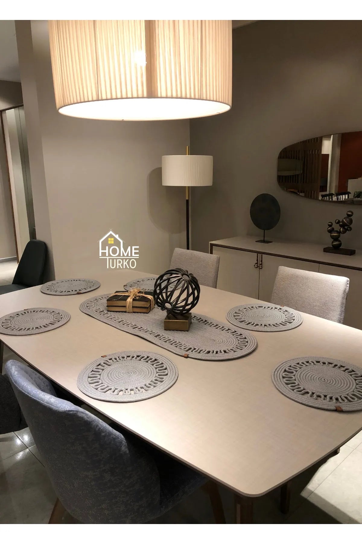 Supla &amp; Runner Dining Table Presentation Set
