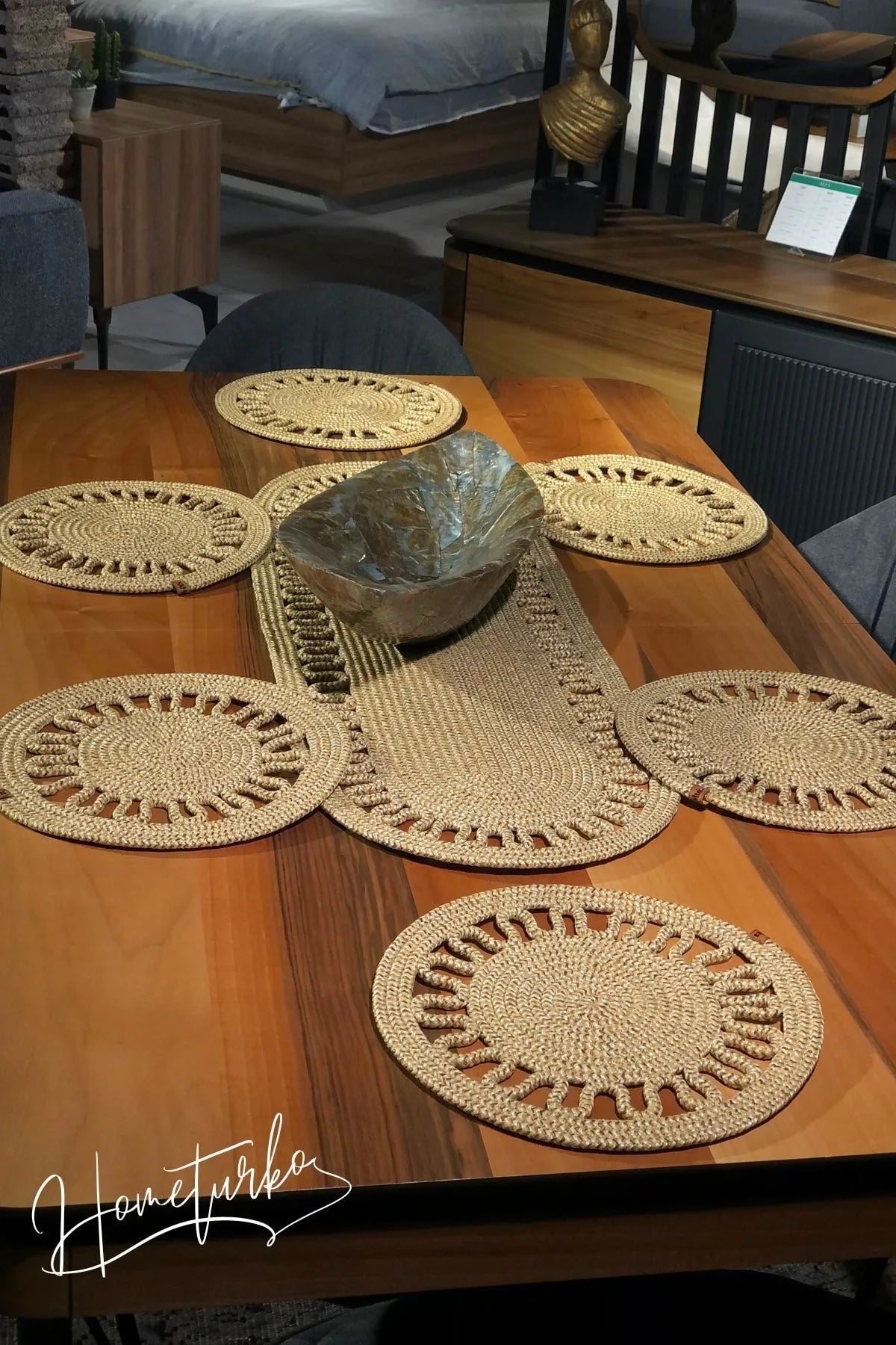 Supla &amp; Runner Dining Table Presentation Set